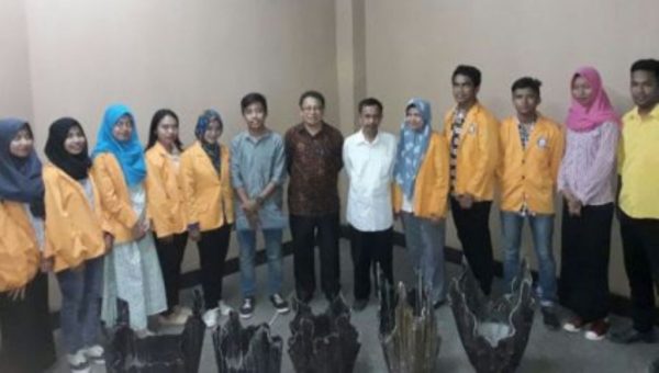 Wakil Rektor III UHO Dorong Mahasiswa Melahirkan Ide Kreatif