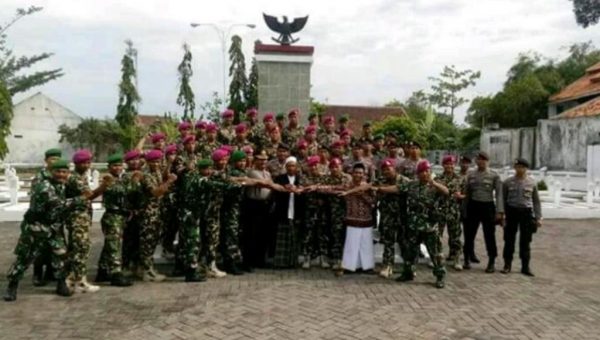 Jelang HUT Korps Marinir, Prajurit Pasmar – 1 Ziarah Ke TMP