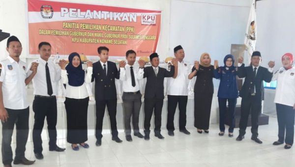 Ketua KPUD Lantik 110 Anggota PPK Se Konsel