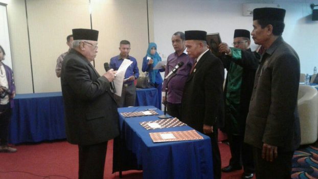 Ketua Stiper Kendari Periode 2018-2022 Resmi Dilantik