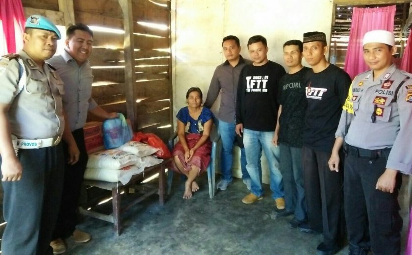 Jelang Idul Fitri TFTT Konawe Berbagi Sembako Pada Lansia