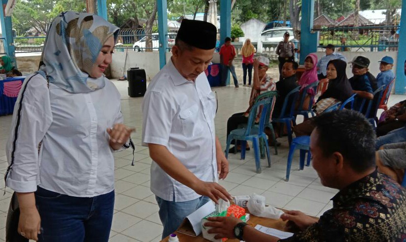 GTS Bersama Keluarga Mencoblos Paling Awal di TPS-nya