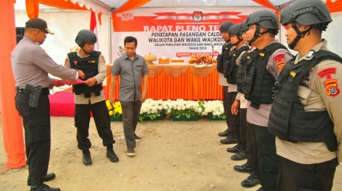 139 Personil Gabungan Polres Baubau Laksanakan Pengamanan Pleno KPU