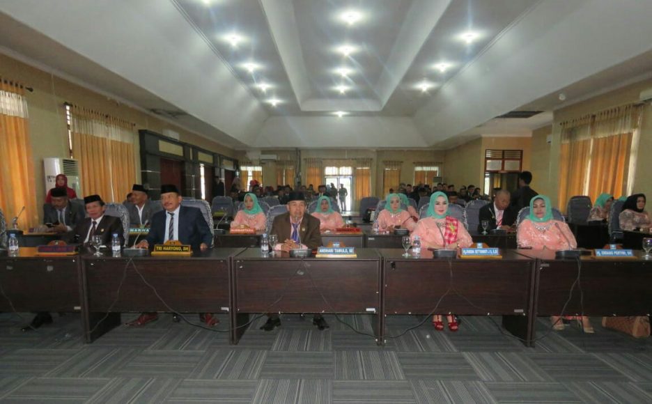 Paripurna Mendengarkan Pidato Presiden, Ketua DPRD Konsel : Hiduplah Indonesiaku Jayalah Negeriku Majulah Daerahku