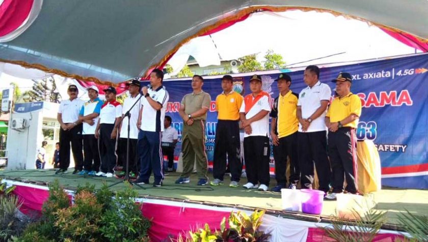 Jalin Sinergisitas Jelang PSU, Polres Sampang Gelar Senam Bersama Forkopimda