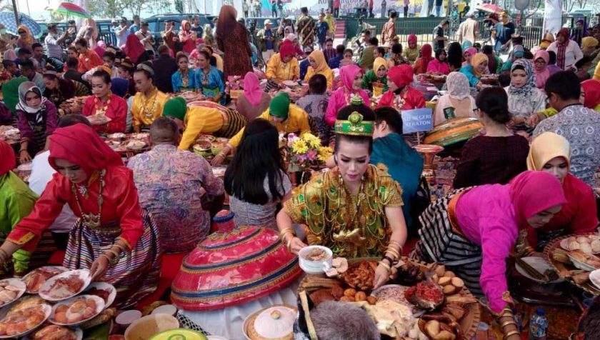 Tampil Manis Gelar Pesta Rakyat di Kotamara Baubau