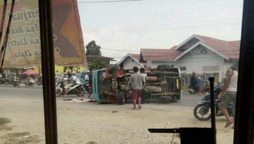 Kecelakaan Mobil Angkot di Kolaka, 1 Penumpang Tewas di Tempat