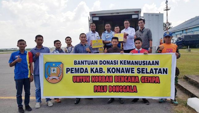 Peduli Sulteng, Pemda Konsel Salurkan Bantuan Melalui Pesawat Hercules