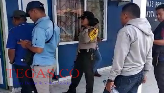Unjuk Rasa Leadham Internasional Baubau Tuntut Kadis DKP Mundur