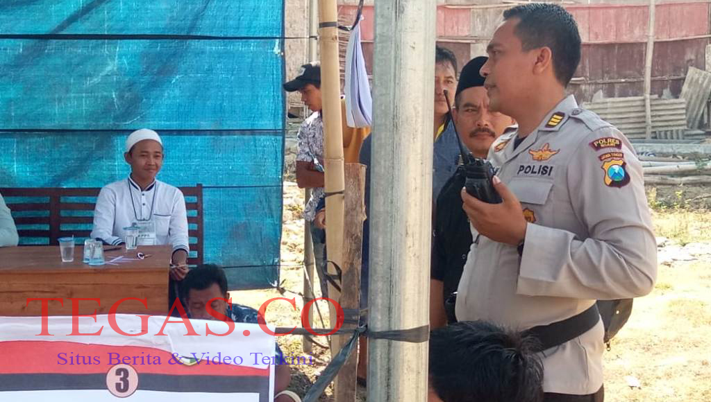 Kasat Reskrim Kunjungi Sejumlah TPS untuk Pantau Pelaksanaan PSU Sampang