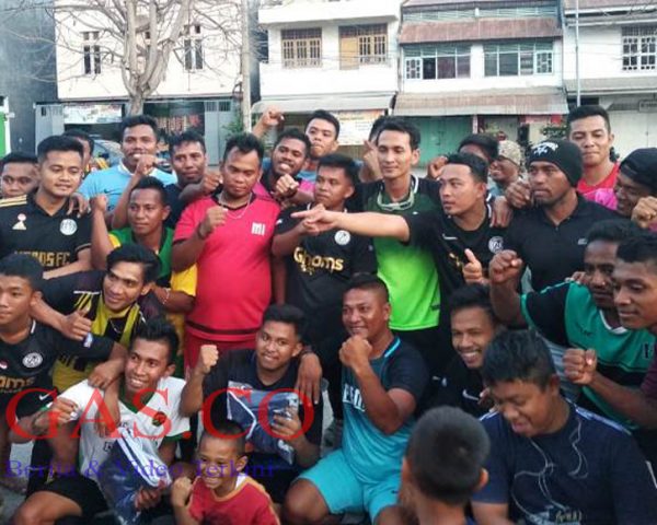 Jalin Sinergitas, Kapolres Baubau Bersama Masyarakat Gelar Olah Raga Futsal