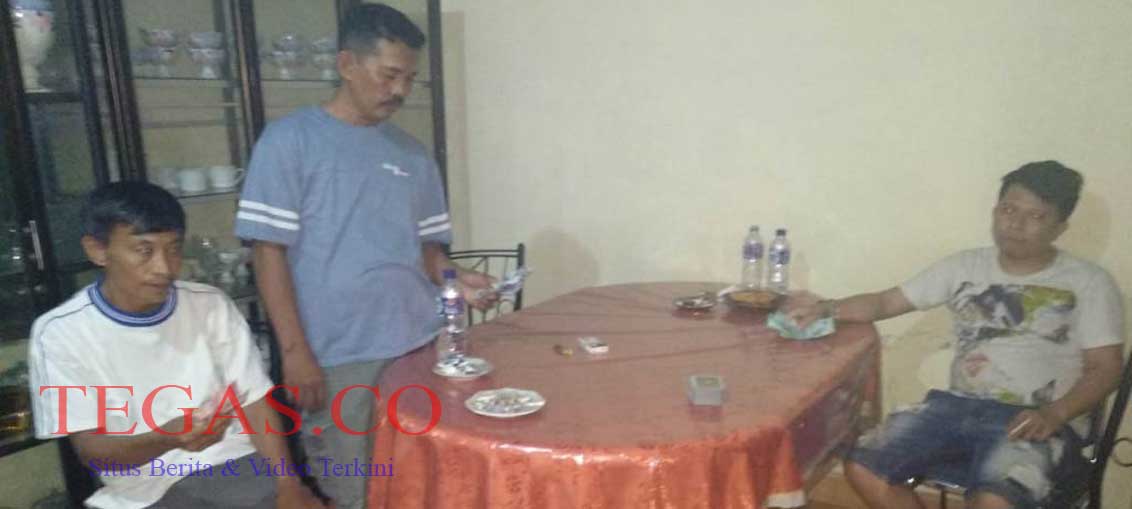 Asyik Berjudi, Oknum PNS dan Panwas Konawe Dibekuk Polisi
