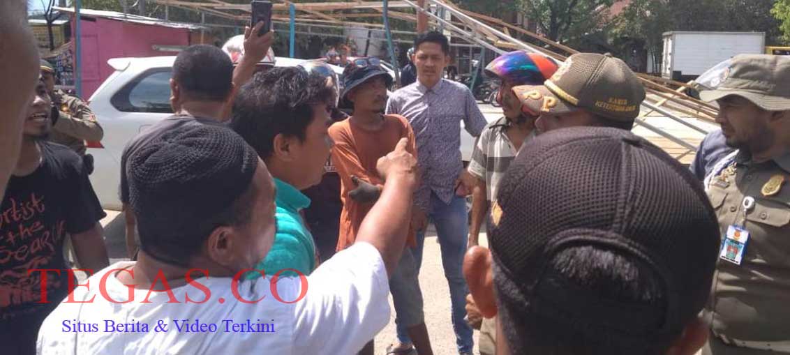 Aksi Protes Warnai Penertiban Kios Pedagang di Eks MTQ Kendari