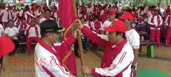 Plt Wali Kota Kendari Lepas Kontingen Porprov