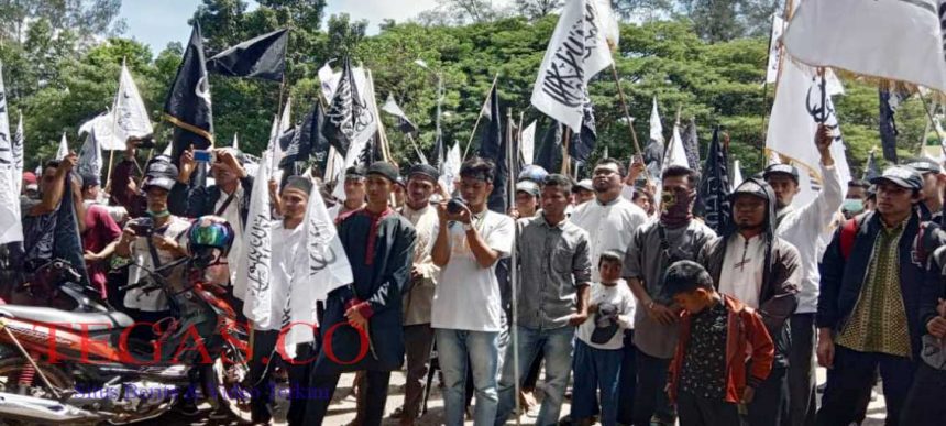 Ratusan Warga Kota Kendari Gelar Aksi Solidaritas 212 di Pelataran Tugu Religi