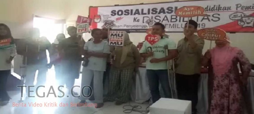 KPU Sampang Sosialisasikan Pemilu 2019 Kepada Penyandang Disabilitas