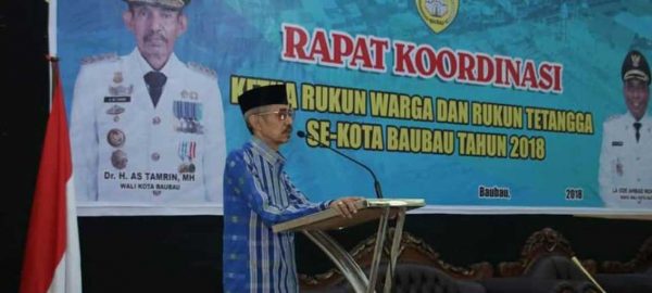 Wali Kota AS Tamrin Pimpin Rakor Ketua RW/RT se Kota Baubau