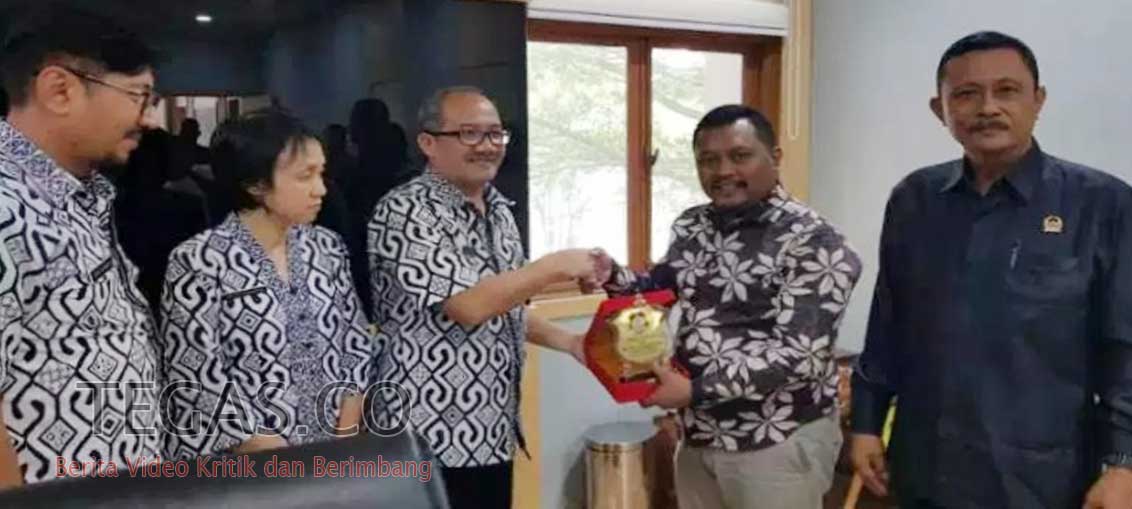 Kiprah DPRD Bombana, Mengais Ilmu Demi Kemajuan Negeri