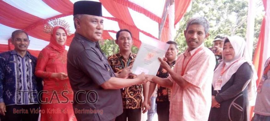 BPN Serahkan 1190 Sertifikat Tanah ke Masyarakat Konawe