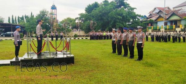 Polres Baubau Gelar Upacara Korps Raport Kenaikan Pangkat 41 Personel