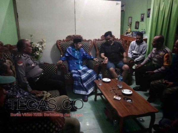 Kunjungi Korban Pembakaran di Nganganaumala, AS Tamrin Minta Pelaku Ditindak Tegas