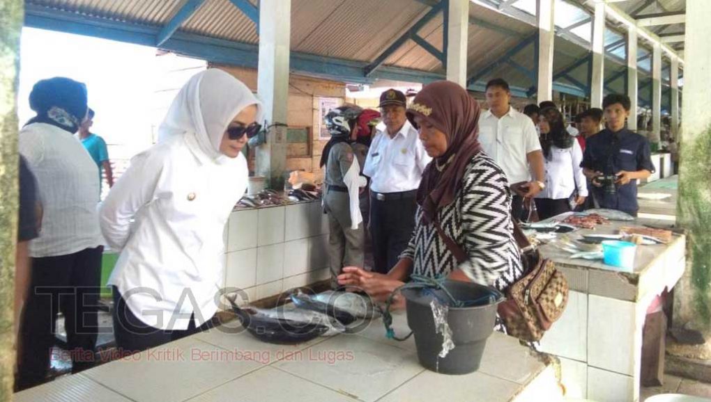Pasca Tiga Hari Berkantor, Wakil Bupati Buton Lakukan Kunjungan ke Pasar