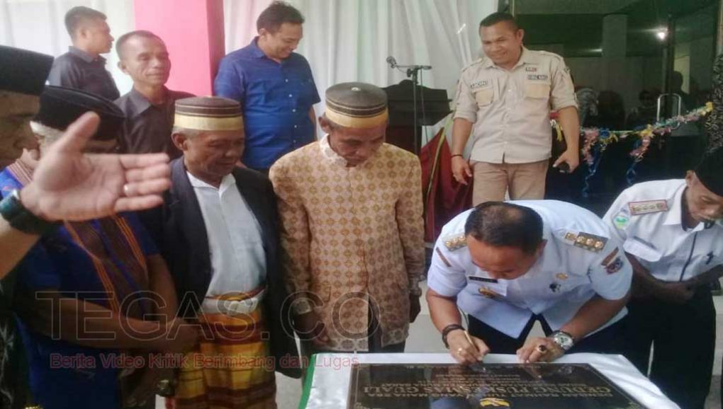 Bupati Mubar Resmikan Puskesmas Guali