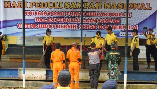 Hari Peduli Sampah, Polda Sultra Sambangi TPA Puuwatu