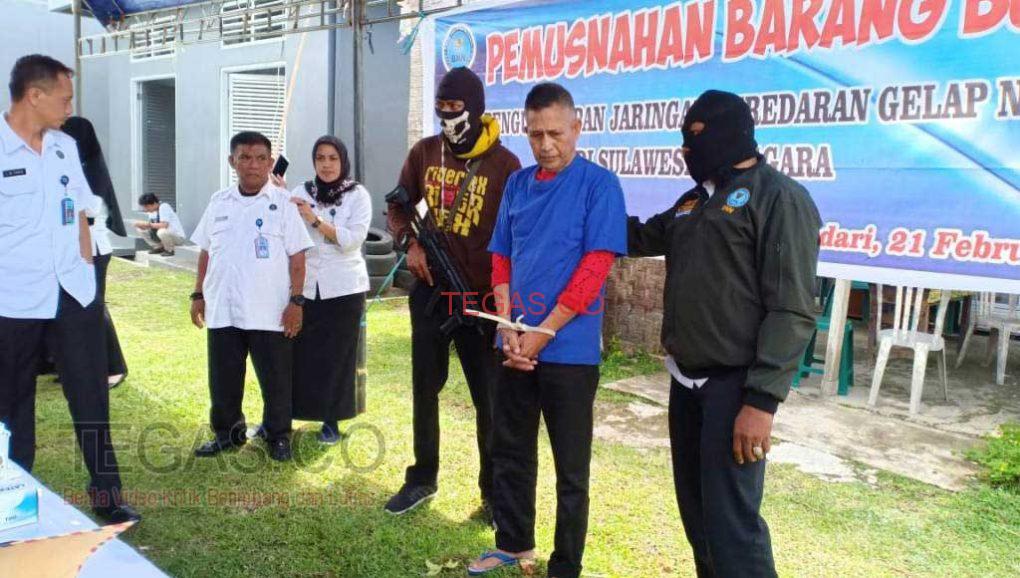 Penangkapan Kurir Sabu 5 Kg, BNNP Sultra Musnahkan Barang Bukti