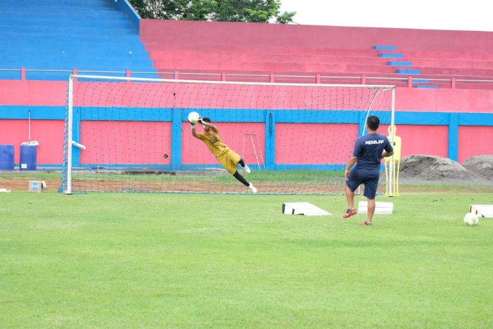Pelatih Kiper Persijap Tertarik Bakat Kiper Muda Asal Keling