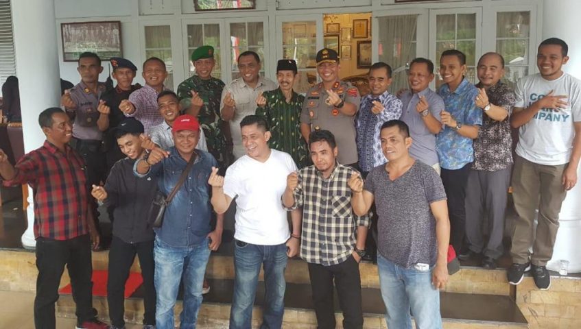 Walikota Baubau Satukan Kebersamaan Lewat Kebersamaan Budaya Po-5