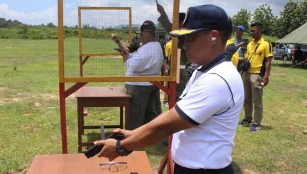 Lanal Kendari Gelar Latihan Menembak Eksekutif
