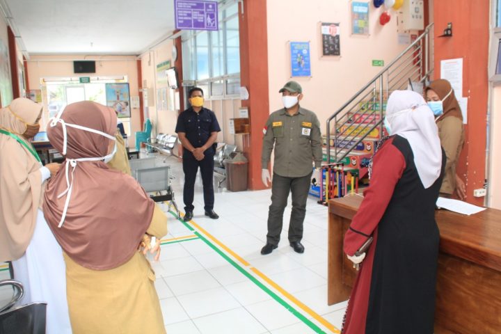 Ketua DPRD Baubau Beri Suport Dan Kunjungi Fasilitas Penanganan Covid-19