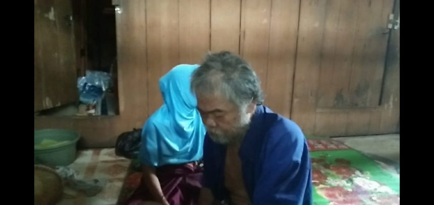 Miris, Bapak Lumpuh dan Kedua Anaknya Mengalami Kelainan Jiwa