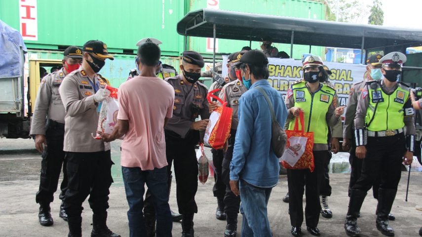 Jelang Hari Bhayangkara Ke-74 Polres Baubau Gelar Baksos