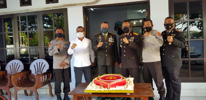 Surprise PJU Polda Sultra Spesial HUT TNI Ke-75