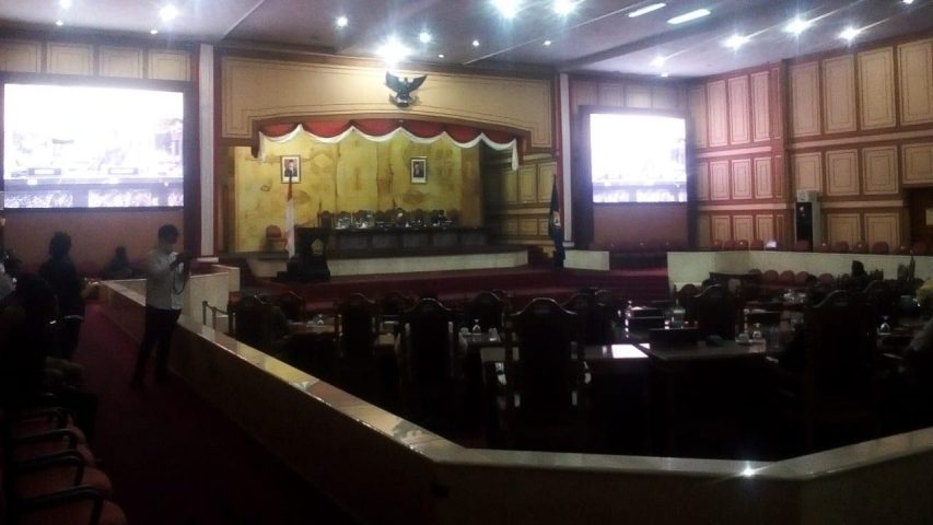 DPRD SULTRA Paripurna Bahas APBD Perubahan 2020