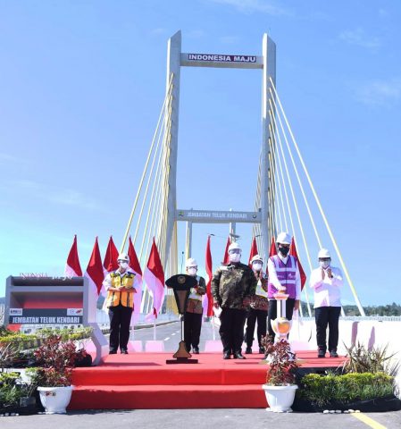 Resmikan Jembatan Teluk Kendari, Presiden: Ikon Kebanggaan Masyarakat