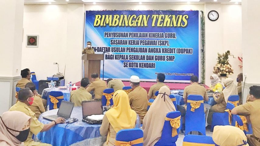 Wali Kota Kendari Buka Giat Bimtek Penilaian Kinerja Guru SMP
