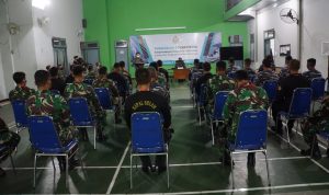 Pembukaan latihan komunikasi kapal selam