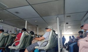 Penumpang KM Bahteramas