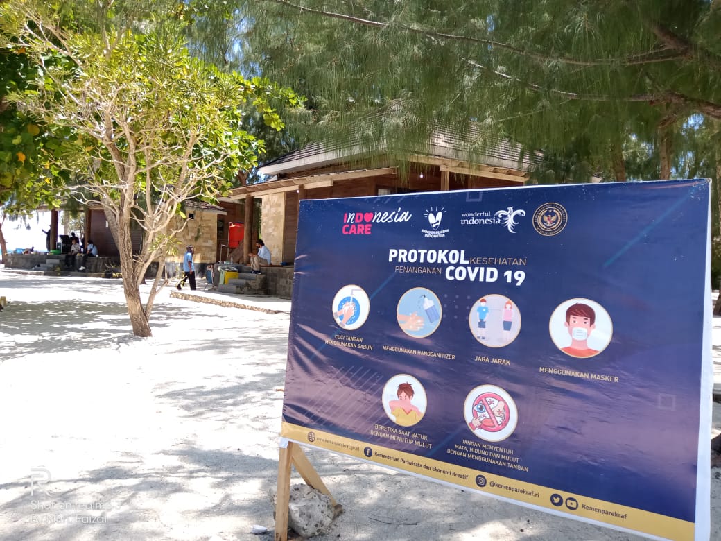 pulau Bokori telah menerapkan 3M mulai dari (Mencuci Tanggan, Memakai Masker, dan Menjaga Jarak).