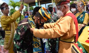 Tradisi Adat Sambut Kunjungan Pangkoarmada II Di Tarakan