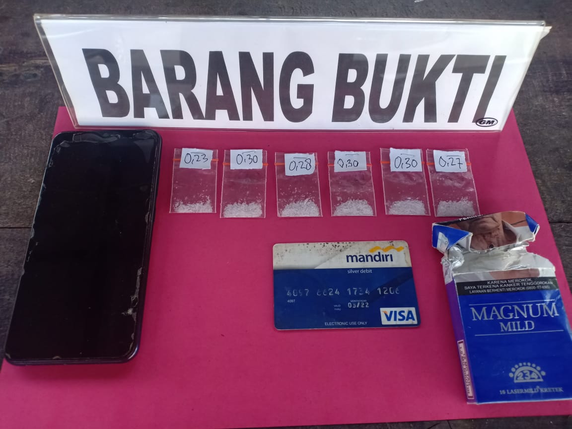 Barang Bukti pengungkapan Tindak Pidana Narkotika jenis Sabu di Tinanggea. FOTO : HUMAS POLRES KONSEL