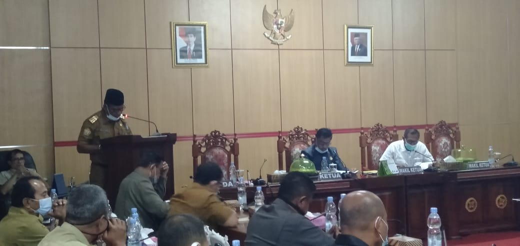 DPRD Kabupaten Wakatobi bersama pihak eksekutif mulai membahas rancangan KUA PPAS 2021.