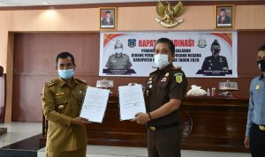 Perkuat Sinergi, Pemda Koltim Teken MoU Bersama Kejari Kolaka