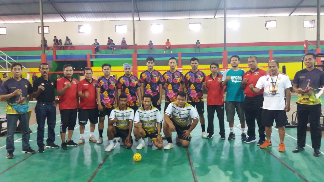 Tim PON Sumbar dan Jepara berpose seusai pertandingan