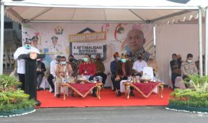 Gubernur Sultra Sambut Menteri Koperasi dengan Pantun