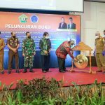 Luncurkan Buku Kearifan Buton, Gubernur Paparkan Filosofi &ldquo;Pobhinci-Bhinci Kuli&rdquo;