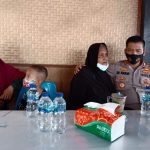 Prihatin Bocah Atresia Ani, Kapolres Baubau Kembali Salurkan Donasi